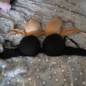 Bundle of 2 Body by Victoria's Secret Bras - Size 32DD